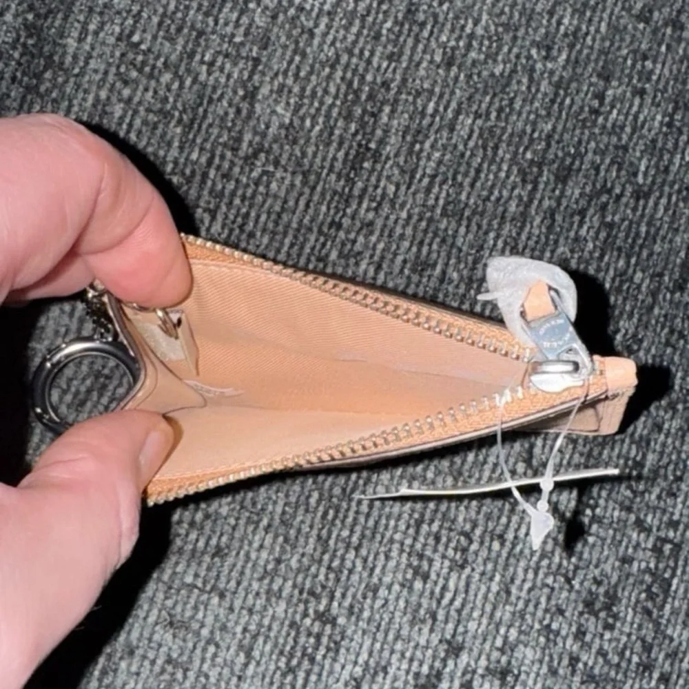 Coach Mini Skinny ID Card Case Wallet in Silver/Buff Tan Crossgrain Leather NWT - Picture 3 of 15